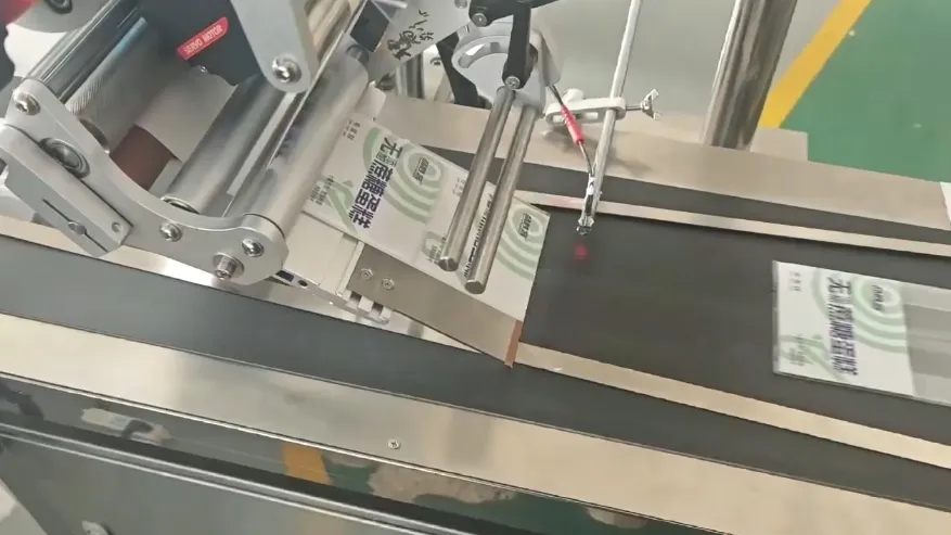 Flat Surface Labeling Machine