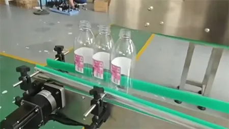 Three-Panel Labeling Machine